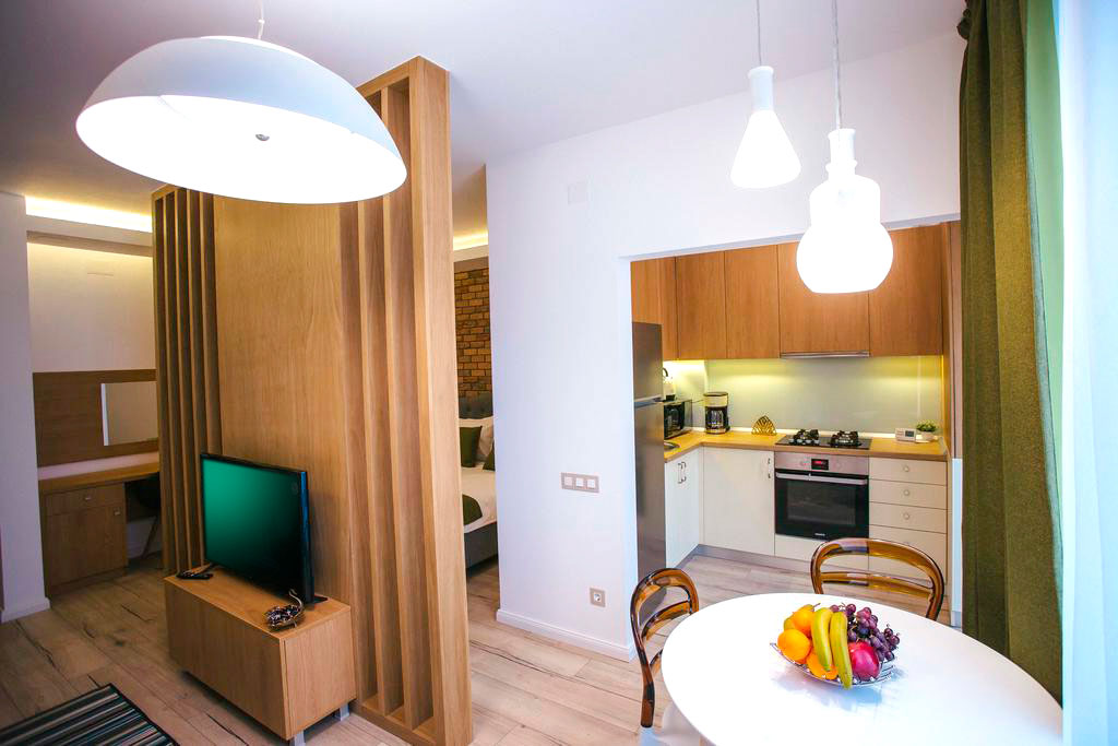 design-interior-bucatarie-apartament-cu-o-camera-vedere-spre-bucatarie